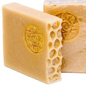 65.26EUR/1kg sapone al miele con vero miele