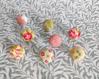 Pinboard Pin Set of 8 Drawing Canvas Fabric-Covered Button Pinboard Needle Zippers Thumbtack Flowers yellow red
