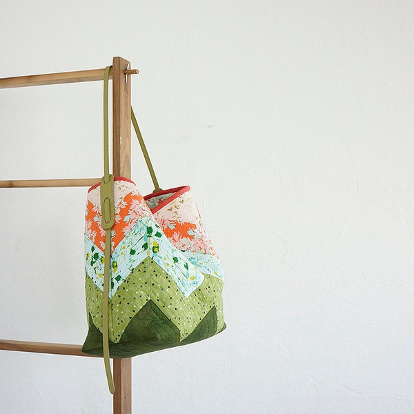 Summer Time Patchwork Shoulder Big Bag. [PDF file PATTERN]. designed by Anna Studio