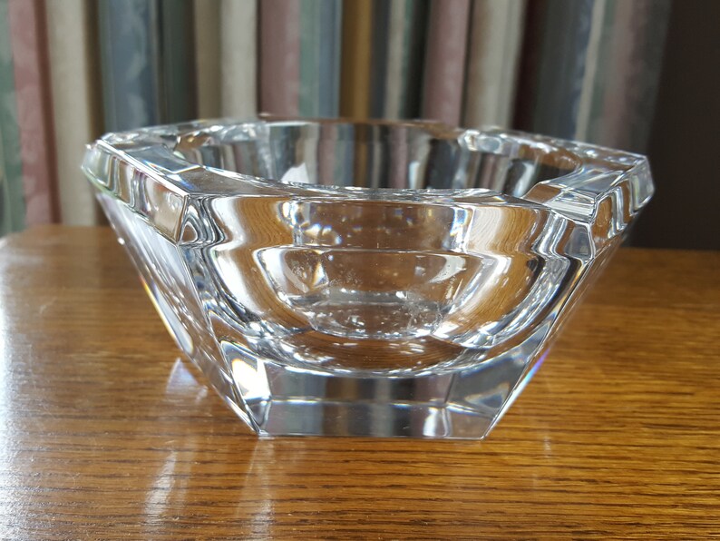 hexagon Belgium Cendrier en cristal Aschenbecher Kristall \u043f\u0435\u043f\u0435\u043b\u044c\u043d\u0438\u0446\u0430 \u0432 \u043a\u0440\u0438\u0441\u0442\u0430\u043b\u043b\u0435 \u6c34\u6676\u70df\u7070\u Vintage crystal ashtray Val Saint Lambert