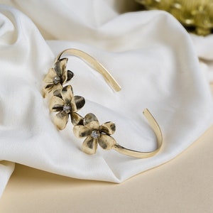 Gold Flower Cuff Bracelet, Dainty CZ Minimal Bracelet, Handmade Bridal Wedding Jewelry , Perfect Gift for Her