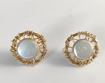 Pearl Stud Earrings, Coin Pearl Gold Earrings, Dainty Gold Pearl Earrings, Solid Gold Studs, Handmade Stud Earrings, Wedding Bride Earrings