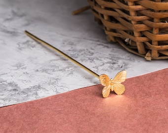 Butterfly Bookmark, Unique Bookmark, Gift for Booklovers, Gold Bookmark, 21st Birthday Gifts Brass Metal Bookmark, Flying Butterfly Bookmark