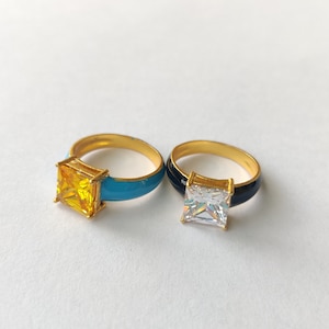 上品なステートメントCZリング、かわいいエナメルリング、ストーンリング、ブルーエナメルリング、ブラックリング、ハンドメイドリング、彼女へのパーソナライズされたギフト、トレンディなリング
