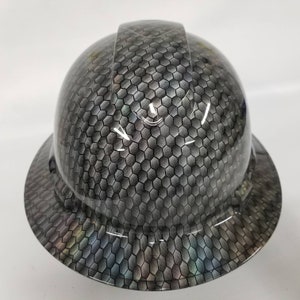 Full brim hydro dipped custom hard hat in black metal  holographic hex weave