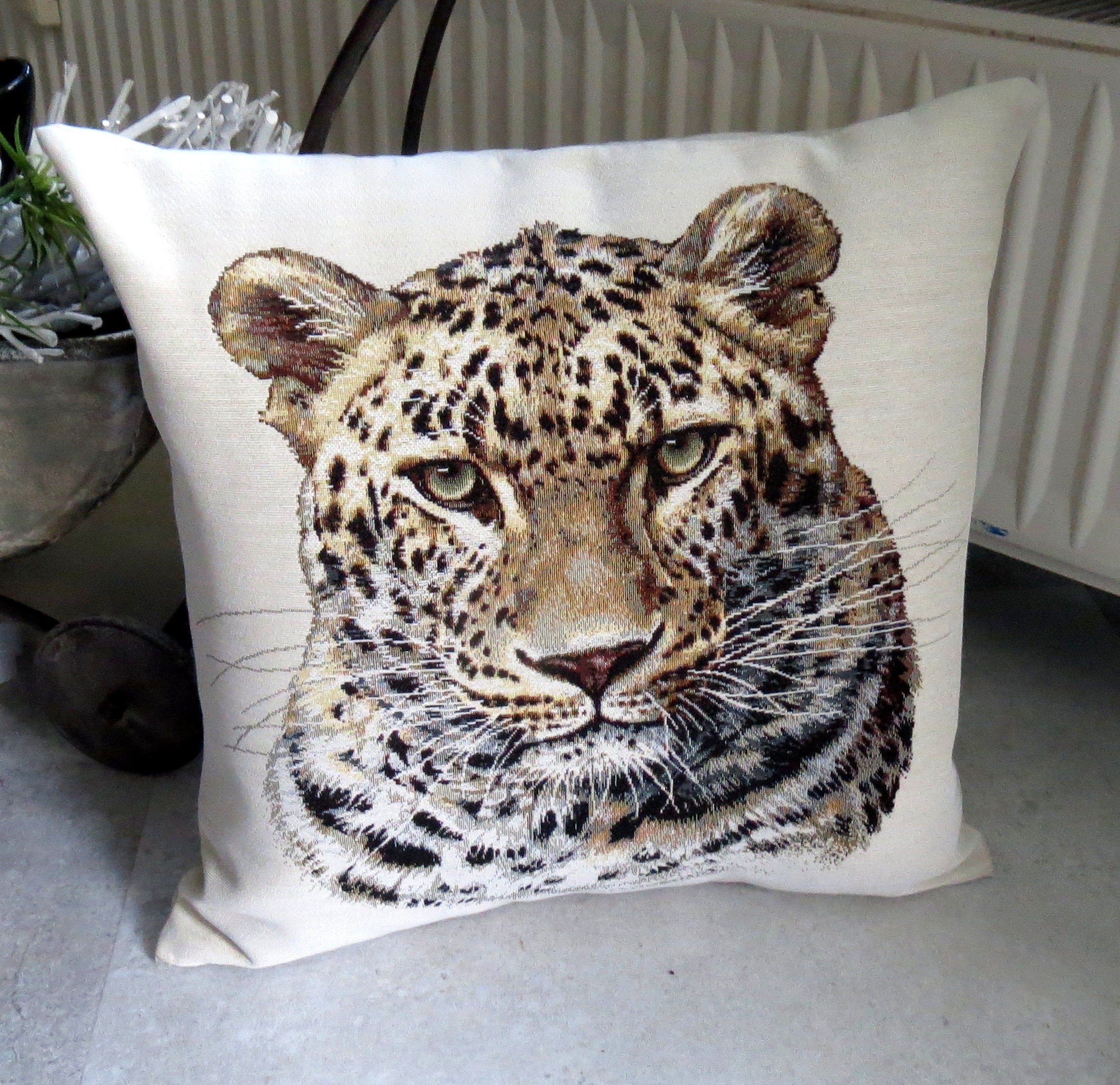 Pink leopard pillow