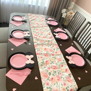 Minnie Mouse plates and forks, birthday table decor for Minnie Birthday Party or Baby Shower