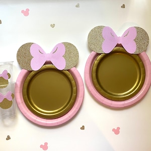 Minnie Mouse birthday plates, pink polka dots bow and gold glitter ears, Minnie cups, straws, Birthday party decorations, baby shower table