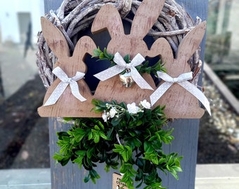 Immédiatement disponible, couronne de porte de Pâques durable famille Lapin de Pâques, idée cadeau, décoration de porte d'entrée