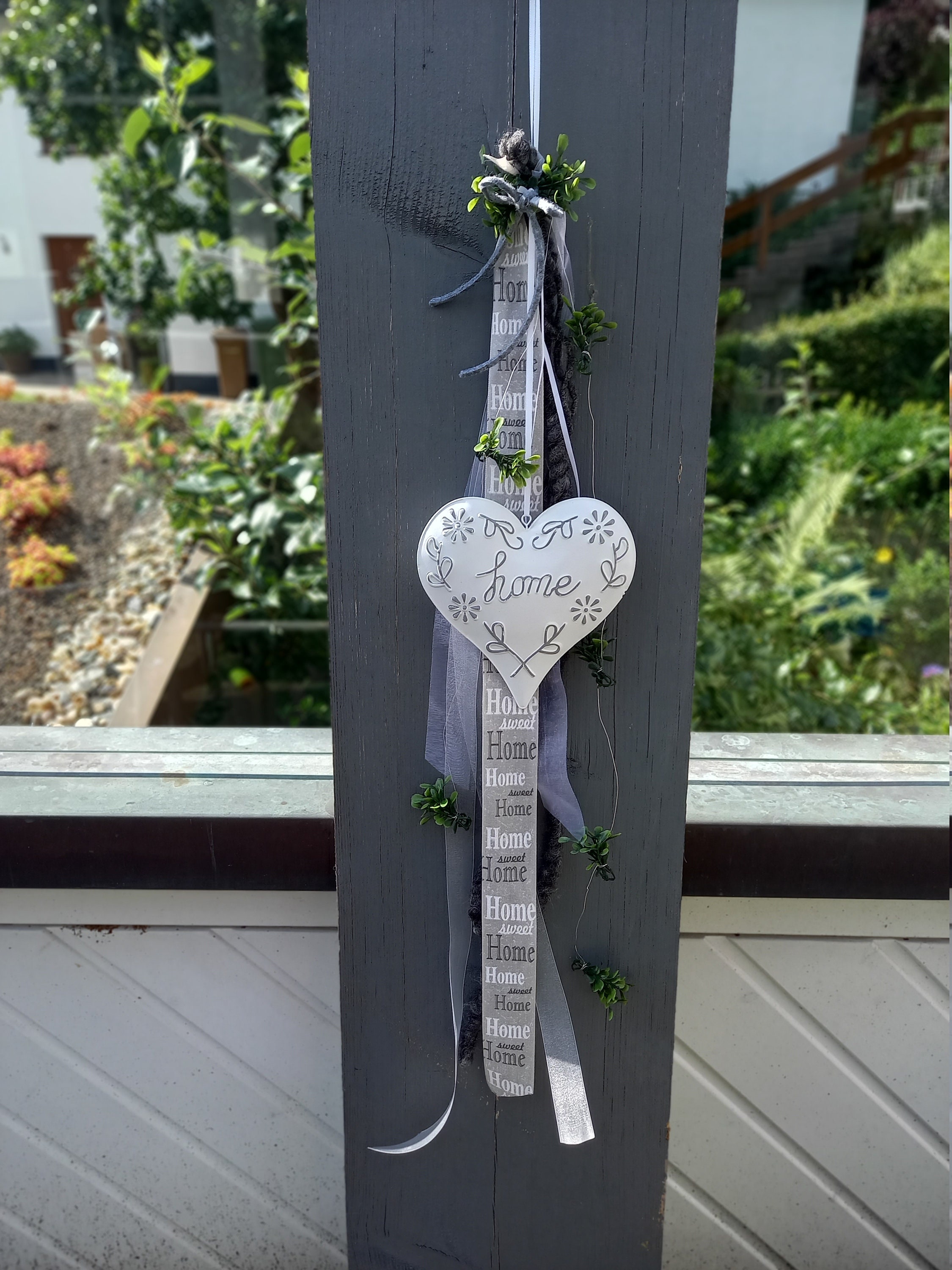 Durable Door Wreath, Window Decoration, Indoor and Outdoor Decoration, Gift Idea, Wreath, Front Door Decoration, Entrance Decoration, Mother's Day