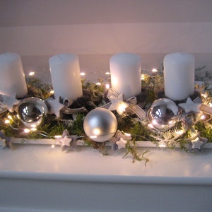 Resistente corona dell&#39;Avvento a LED con candele, riutilizzabile