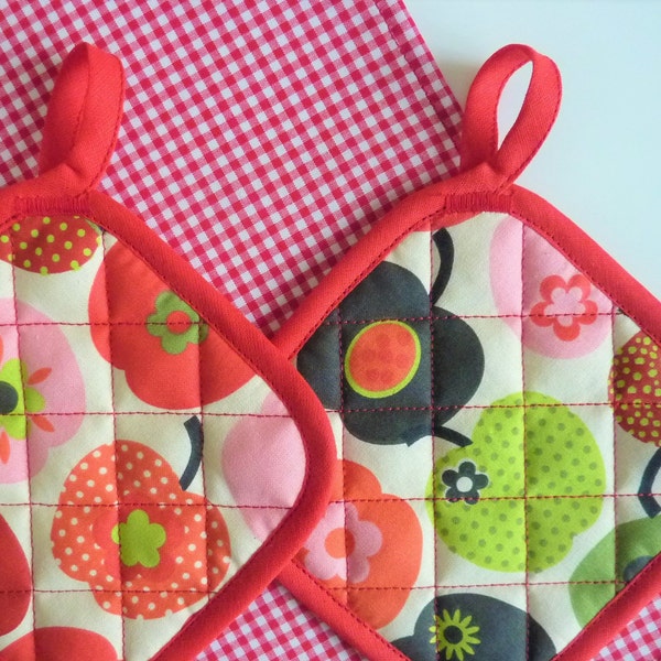 Pot holders and dish towel
