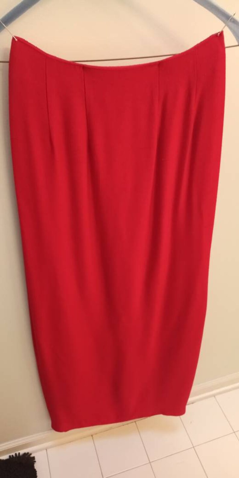 Vintage Scarlet Fitted Skirt to Ankles