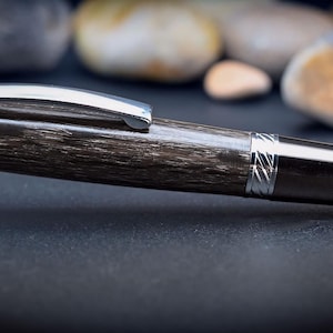 Irish Bog Oak balpen met draaimechanisme