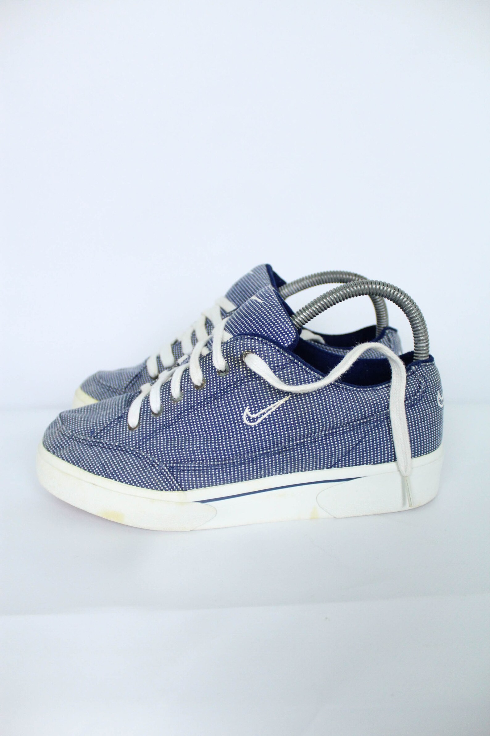 90s nike tennis shoes