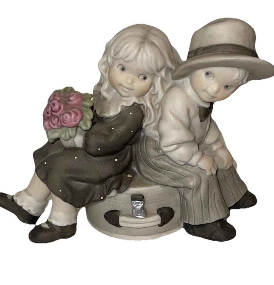 kim-anderson-figurine-enesco-bahner-studios-just-you-and-me-always