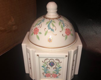 Vintage Venetian prestige Place ceramic vanity candle jar .