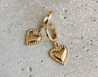 Mini hoop earrings with heart pendant - gold plated