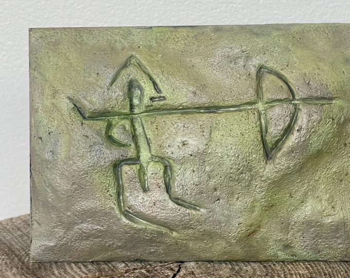 Sanillac (Michigan) Moss Petroglyph — Hand-Sculpted 4×6 Clay Wall Art