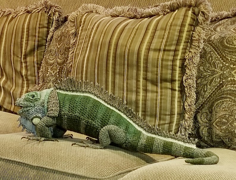 Guanzilla the Iguana Crochet Statue pattern only image 5