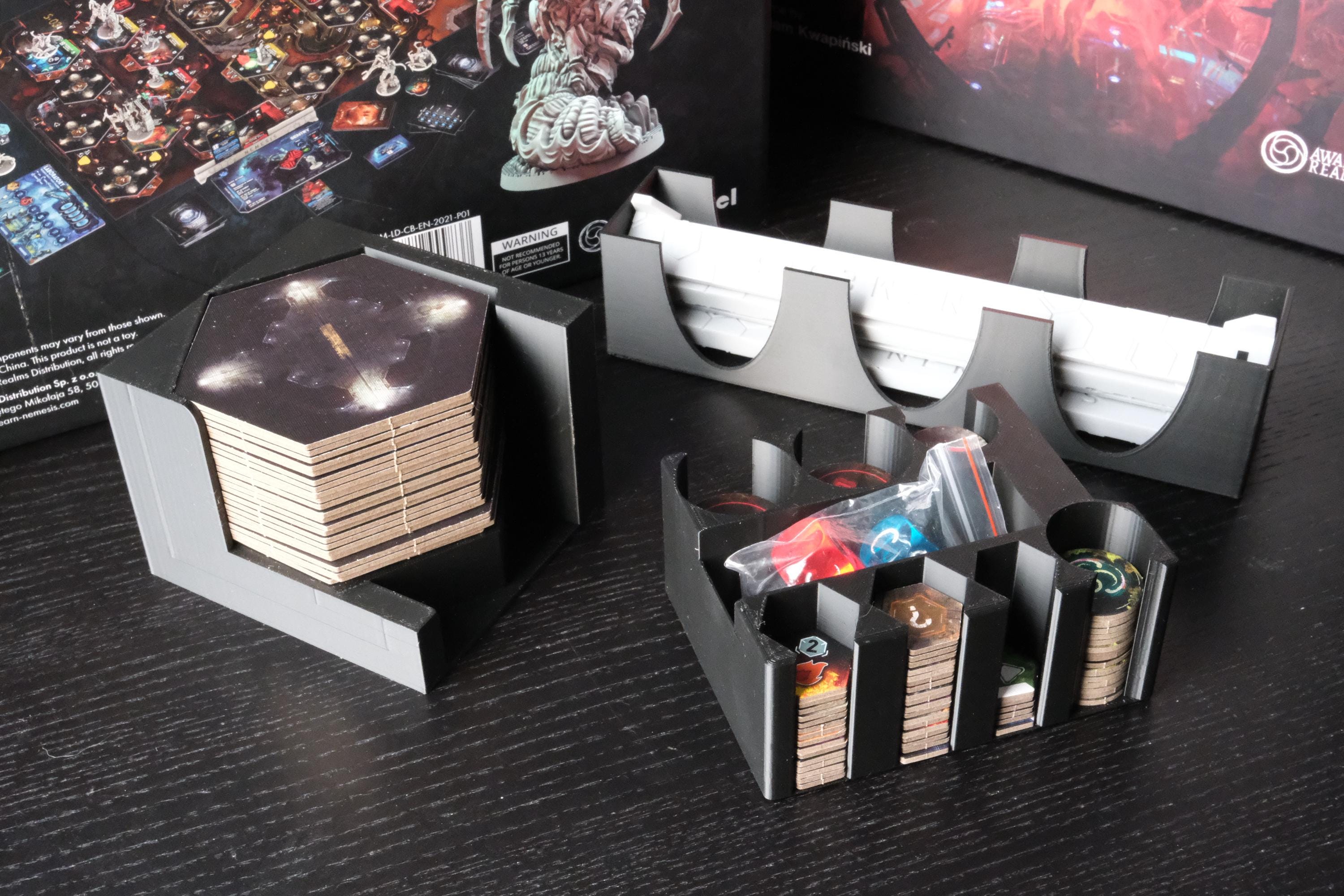 Nemesis Lockdown + Stretch Goals Insert (sleeved Cards / Vertical