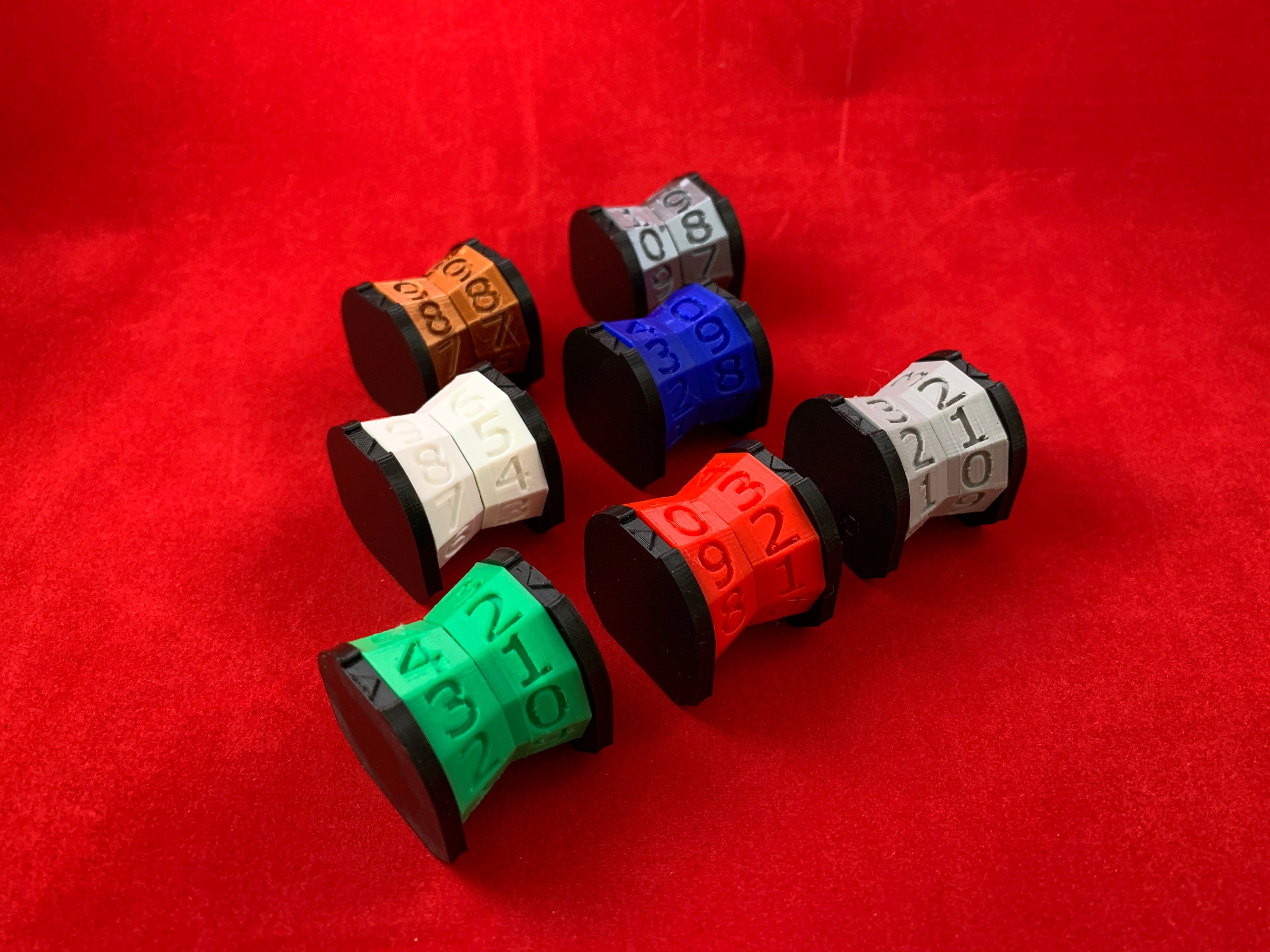 D100 Life Spinner for Magic and Commander Trays - Custom Made - 3D Pr…