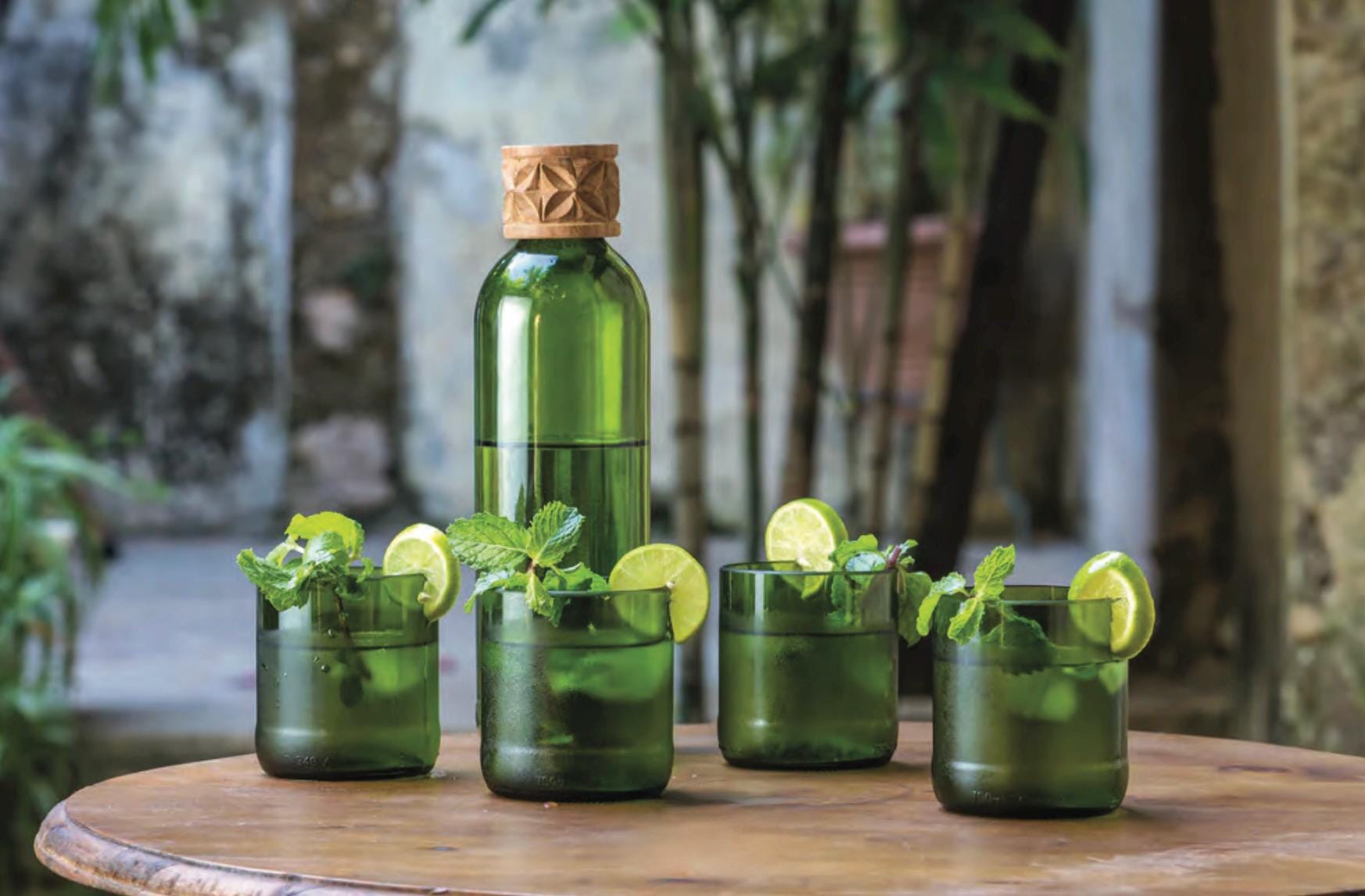 Glas aus weinflasche