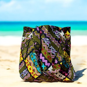 afrikanische Handtasche, Schultertasche, WaxPrint-Stoff, Stofftasche -"ikat", handgemacht in Zanzibar, Geschenk für Sie, Formen-Muster