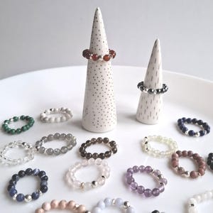 Ringe aus Edelsteinen * Elastischer Perlenring * zarter Ring flexibel * Minimalistischer Stapelring * Edelsteinring * Edelsteinring filigran