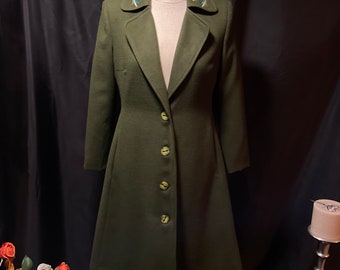 Manteau D’hiver, Manteau vert en laine, manteau d’hiver chaud, vêtements d’automne, Manteau brodé, Manteau personnalisée en broderie vert .