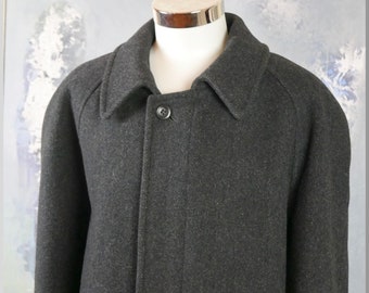 Hugo Boss Overcoat, Charcoal Gray Wool Tweed Coat, European Vintage Men's Herringbone Winter Coat, Retro Menswear: XXL (50 US/UK)