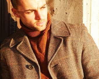 Vintage Tweed Coat, European Brown Wool Blend Herringbone with Subtle Rust Windowpane Check Pattern: Size 40 US/UK