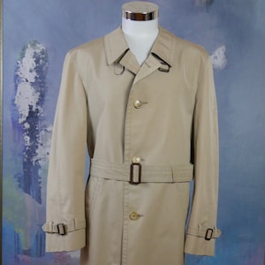 Beige Trench Coat, 1970s German Vintage Single-Breasted Belted Overcoat: Size 44 US/UK, 54 EU