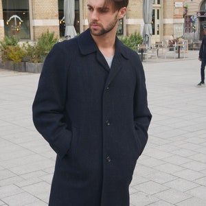 Vintage Wool Coat, 1980s Black Warm Winter Overcoat, Size 42 Short, 42S USA / UK image 1