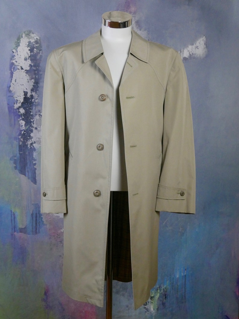 Retro Menswear German Single-Breasted Dusty Pale Green Classic Belted Raincoat Size 42 USUK Vintage Trench Coat