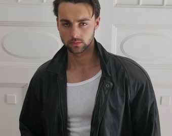 Vintage 80s Short Black Motorbike Leather Jacket Size M 80s