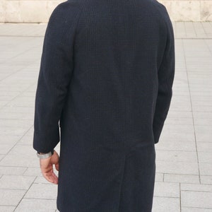 Vintage Wool Coat, 1980s Black Warm Winter Overcoat, Size 42 Short, 42S USA / UK image 2