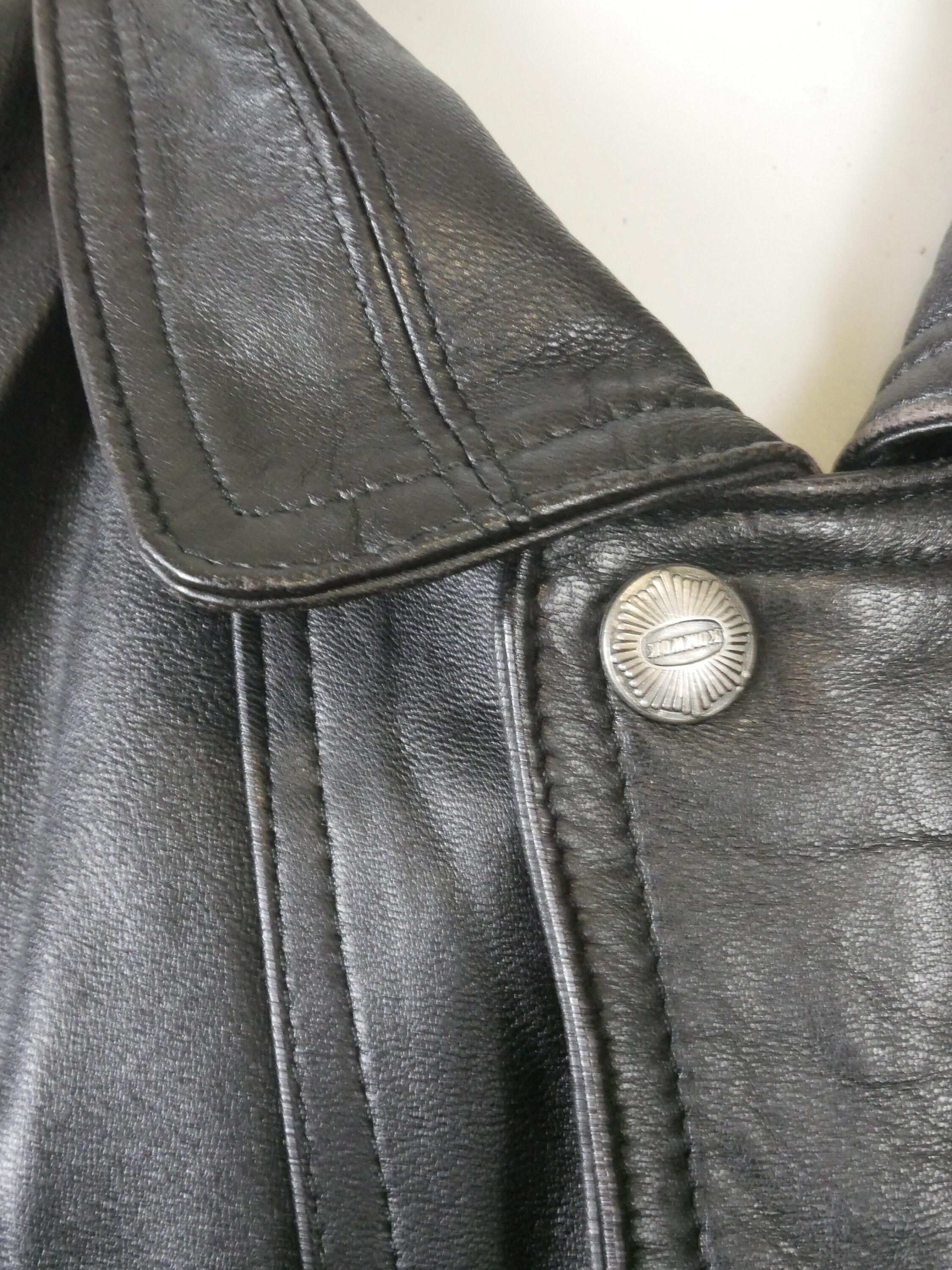 Gorgeous Vintage 1990s Black - Darkest Brown Leather Jacket