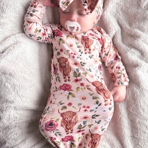 ベビーガウン、結び目のあるガウン、リボン付きのネクタイガウン、ウエスタンガウン、女の子の退院用ベビー服、退院用ベビーガウン、ベビーガウンセット、ウエスタン