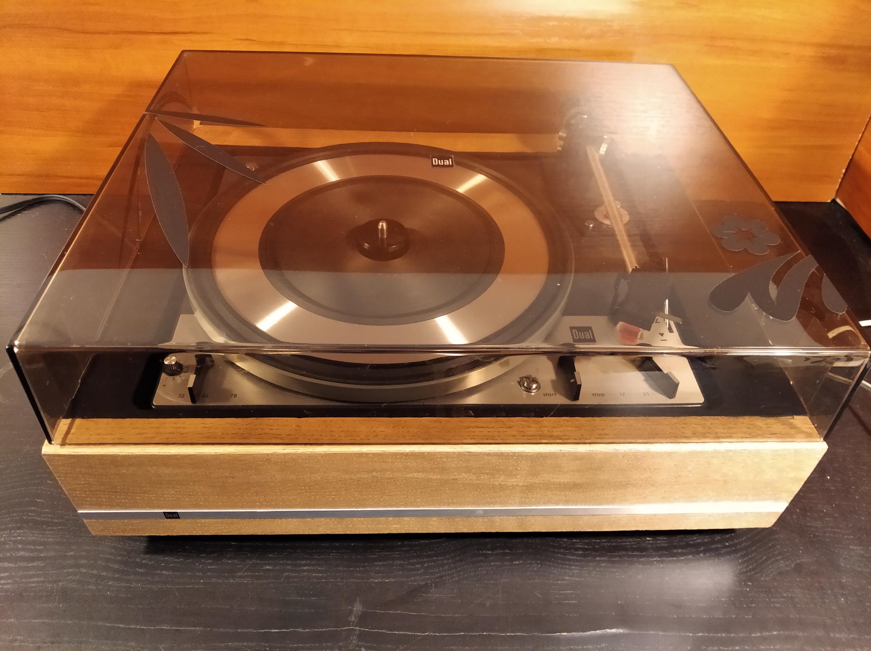 Dual CS 618Q - Platine Vinyle Direct Drive Quartz avec Ortofon 2M Blue