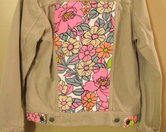 Upcycled Tan Denim Jean Jacket Womens Size Medium Embellished with Vintage Flowered Fabric Pink Gray Black print