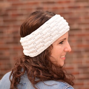 Gehaakt oorwarmerpatroon – winterhoofdband voor dames (pdf-download) afbeelding 3