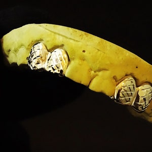 4 teeth (Diamond cuts)