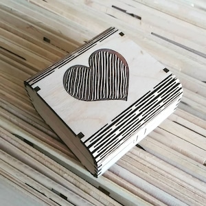 Piękne pudełko na prezent plik DXF ze sklejki 4 mm do routera cnc lub routera wycinanego laserowo