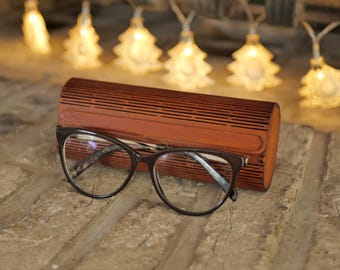 Wooden Glasses Case Digital Model for Laser Cutting – 3mm, 4mm, and 1/8 Inch Material – SVG DXF dwg pdf CDR – Instant Download with Manual