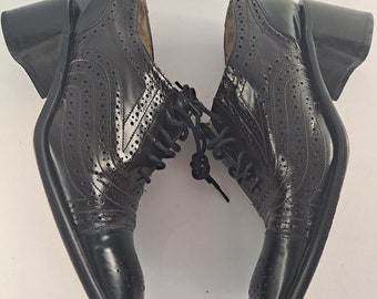 Vintage Joan & David Derby Shoes Size 7 Brogue  Black Square Toe Chunky Heel