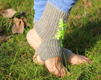 Chunky Knit Yoga Socks with Vibrant Neon Green Laces - Heather Grey Non-Slip Socks - Handmade Breathable Wool - Stylish Fitness Wear