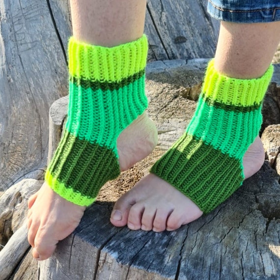 Wool-free Striped Socks, Ankle Warmers, Athletic Yoga Socks, Flip Flop Socks,  Grip Socks 