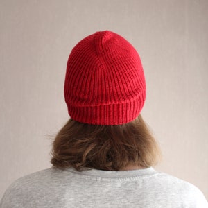 Merino wool knit hat, Hipster Beanie, Fisherman trawler cap, Woolly dki hat, Cable beanie in Gray Red, Unisex gifts for Him & Her