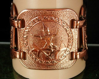 Riesiges Kupfer Armband 1 3/4" breit indonesische Göttin Figural Extra Groß Vintage Asiatischer Schmuck 7 1/2" lang